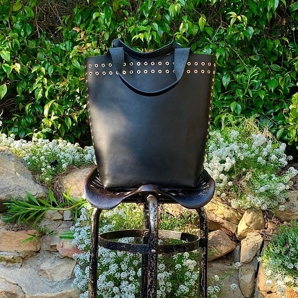 Robert Clergerie Viki black leather over the shoulder tote bag NWT